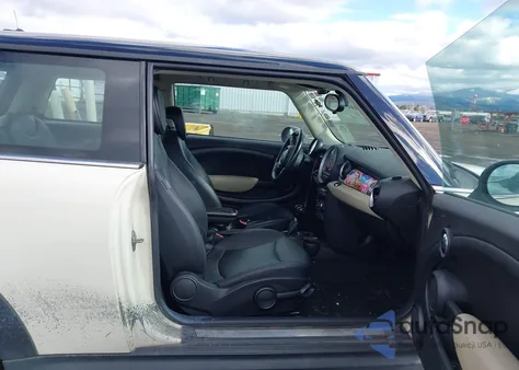 2012 Mini Cooper z USA, uszkodzony, nr VIN WMWSU3C53CT261290